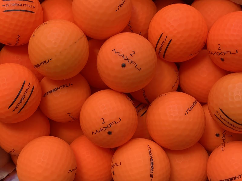 Maxfli StraightFli Matt Orange Lakeballs - gebrauchte StraightFli Matt Orange Golfbälle AAA/AAAA-Qualität