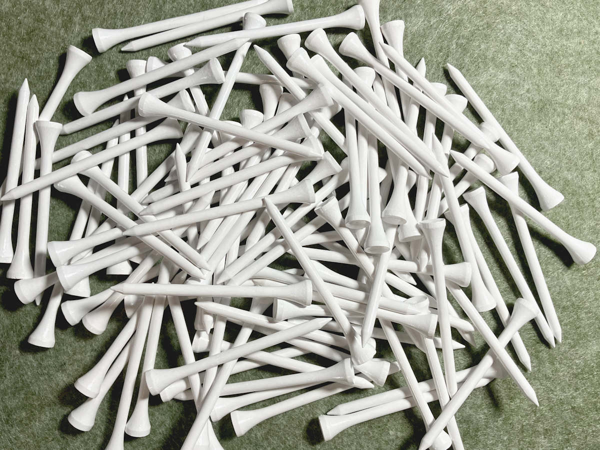 weiße Golf Tees aus Bambus 83 mm - 8,3 cm